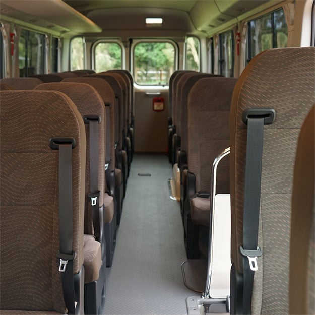 Coaster - Design - Spacious interior